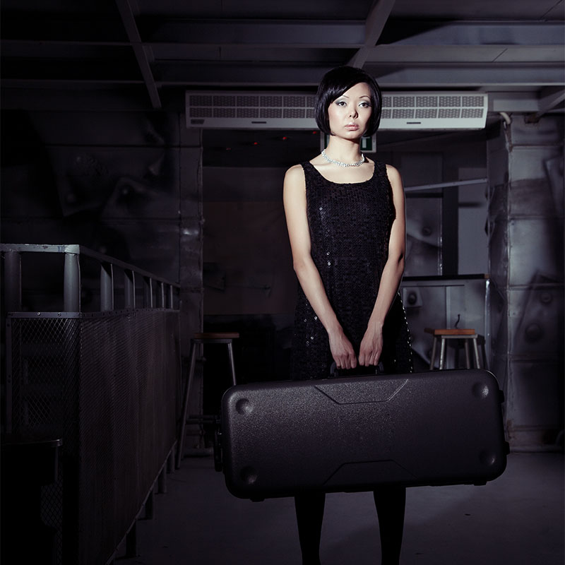 woman-with-suitcase